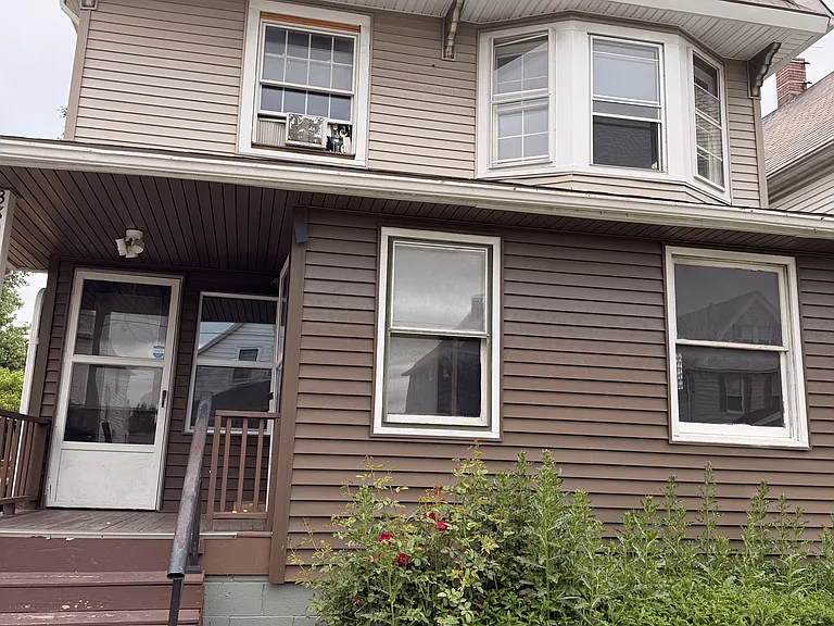 3802 Poe Avenue - Downstairs — Photo 1
