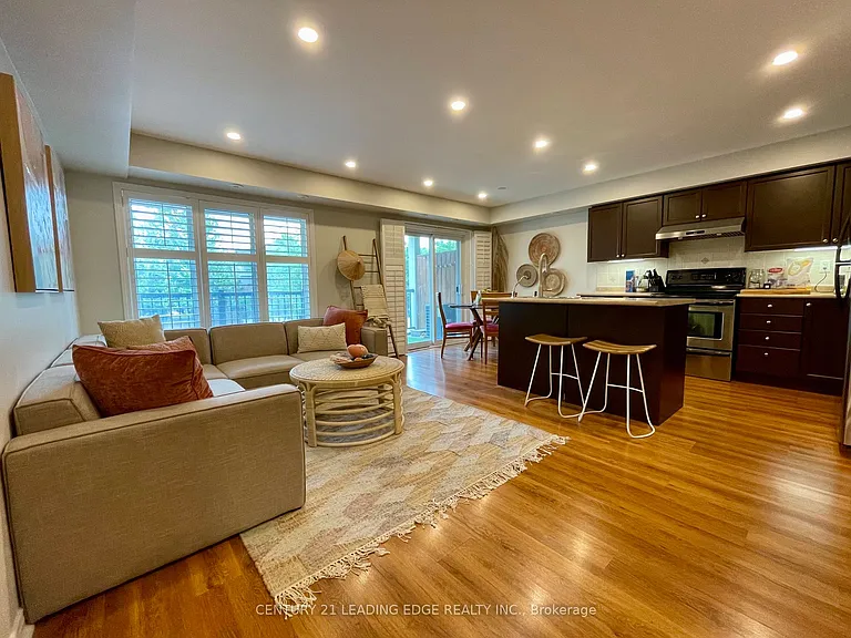 2083 Bur Oak Ave — Photo 7