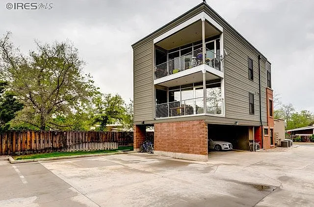 Unit is on 2nd floor with big balcony.