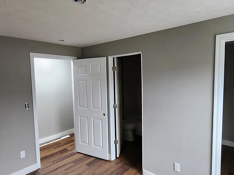 429-431 Bolander Ave #431 — Photo 9