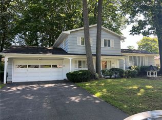60 Lida Ln, Rochester, NY 14616