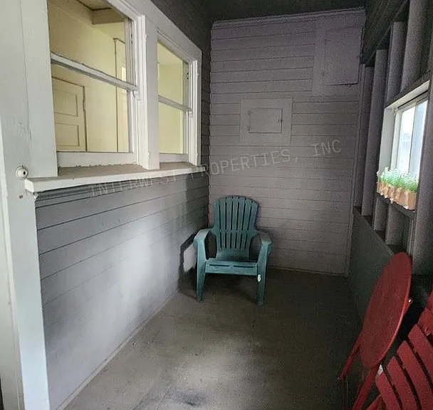 117 King Avenue 2156 Davis St — Photo 22