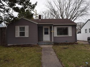 632 11th St N, Moorhead, MN 56560