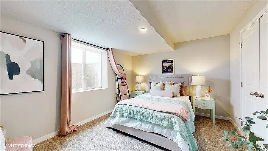 4 bed, 1410 sqft, $2,500 — Photo 2