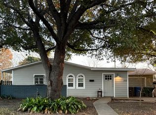 102 Antrim Dr, San Antonio, TX 78218