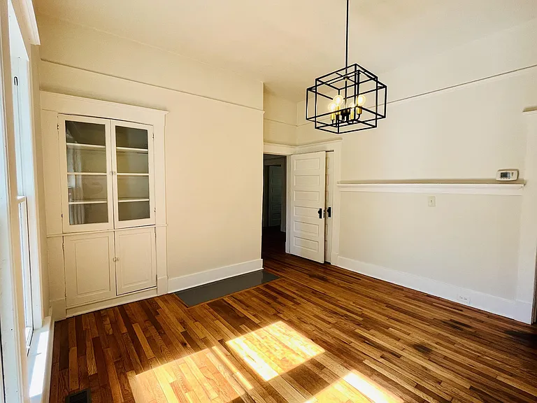 82 Hanover St — Photo 3