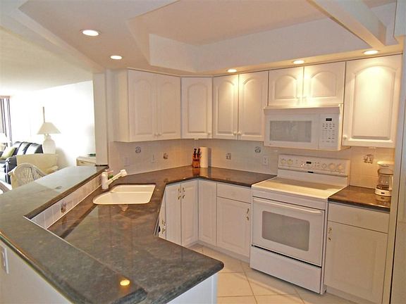 3rd image of 9650 S Ocean Dr APT 508