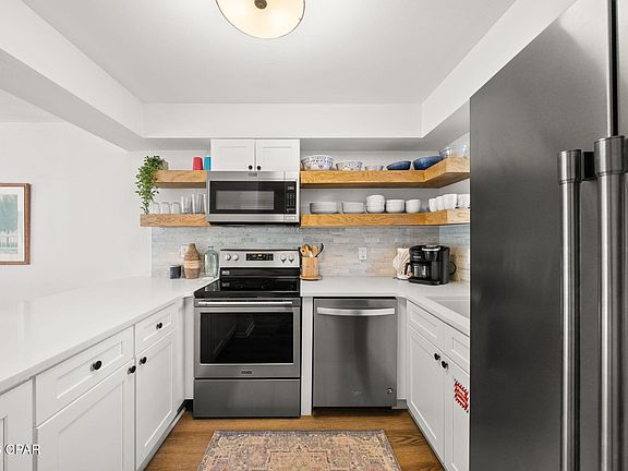 2nd image of 17620 Front Beach Rd #2J