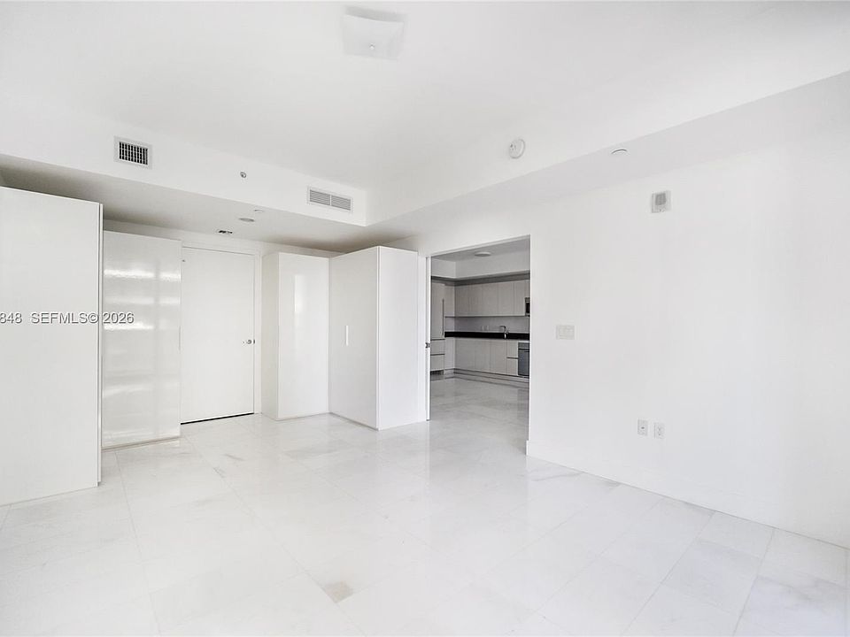 1st image of 1010 Brickell Ave #27