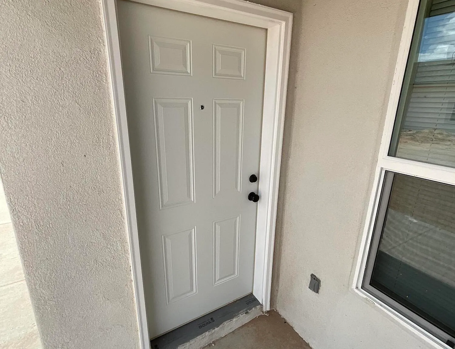 2 bed, 2.0 bath, 1080 sqft, $1,300 — Photo 2