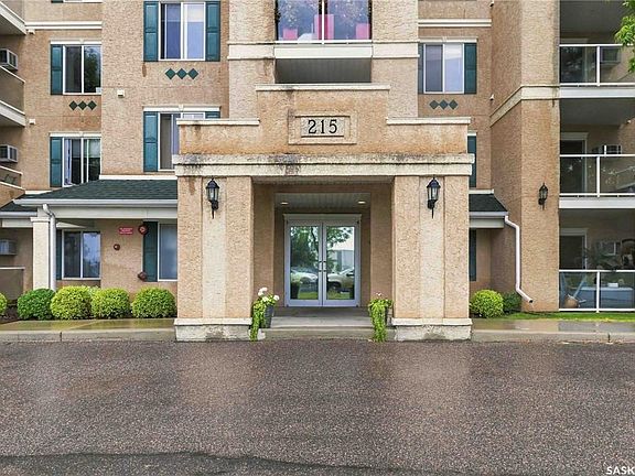 2nd image of UNIT 401-215 Lowe ROAD