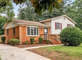 523 Muirs Chapel Rd, Greensboro, NC 27410