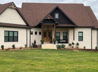1163 Deer Creek Dr, Cookeville, TN 38501