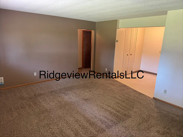 220 6th Ave NW #102 — Photo 2
