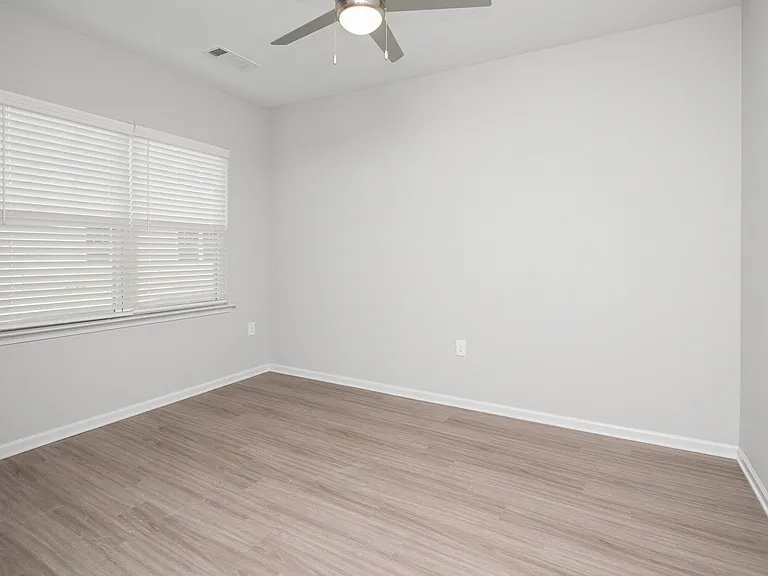 Buffalo Trail Apartments — Photo 13