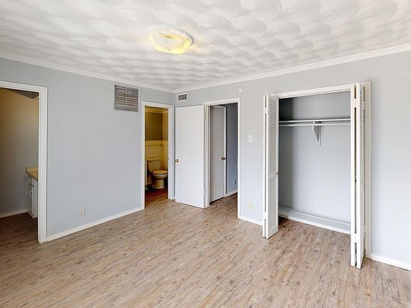 4th image of 5207 Columbia Ave APT 210