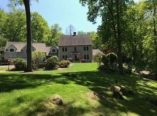 13 River St, Newbury, MA 01922