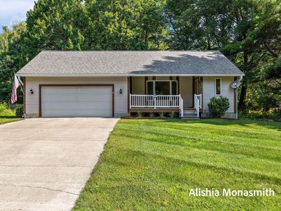 370 Pine St, Fruitport, MI, 49415
