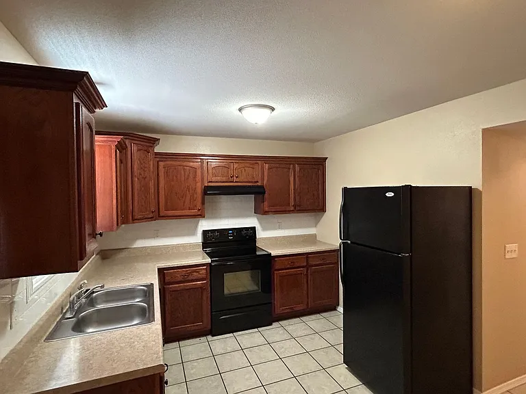 24400 Sounder Ln — Photo 5