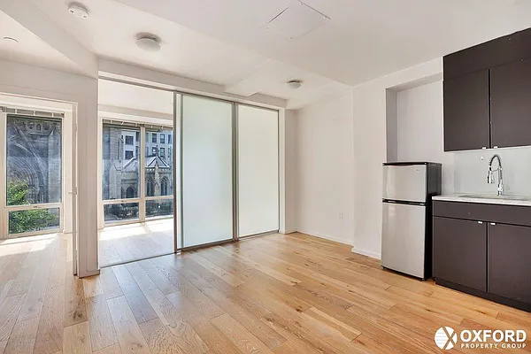 Rented by Oxford Property Group | media 3