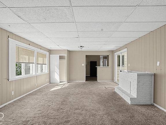 5th image of 9601 E 39th Pl