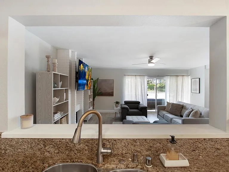 5 Montego Ct — Photo 15