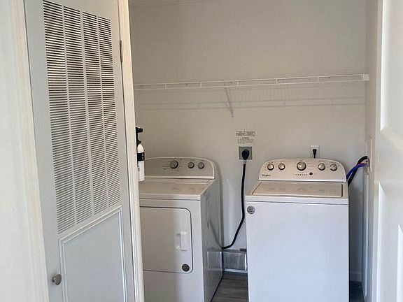 3rd image of 11 Woodside Dr #286