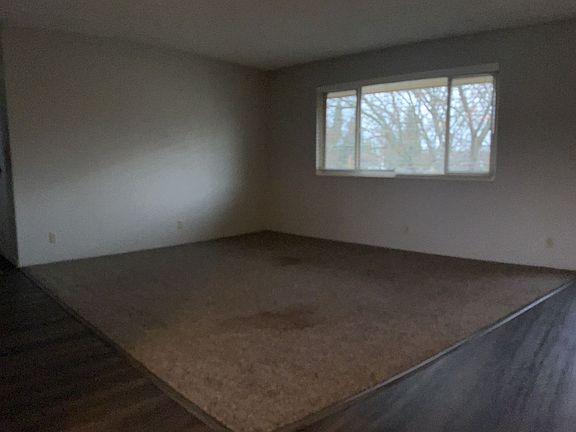 3rd image of 300 E 6th Ave #16