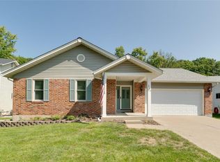 214 Barrington Dr, Saint Peters, MO 63376