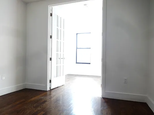Rented by Blue Egg Realty Corp | media 23