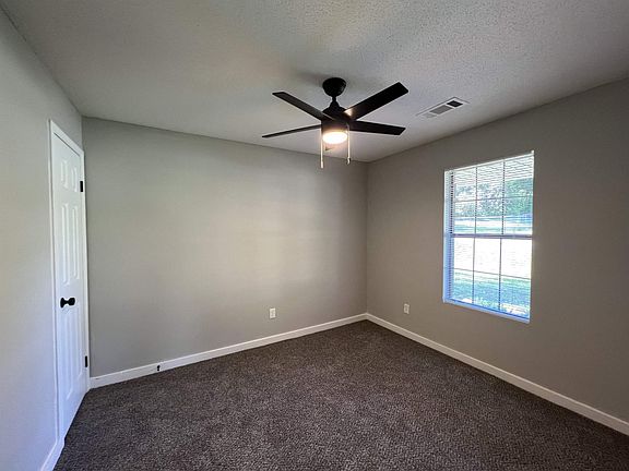 5th image of 3065 Peggy Rd