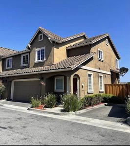 35 Oliveira Loop, Freedom, CA, 95019