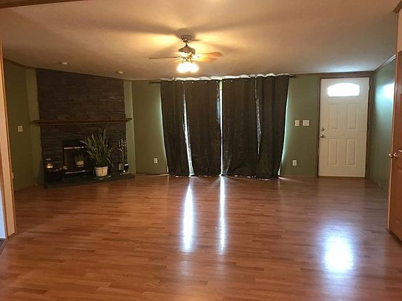 3rd image of 3706 Cedar Dr