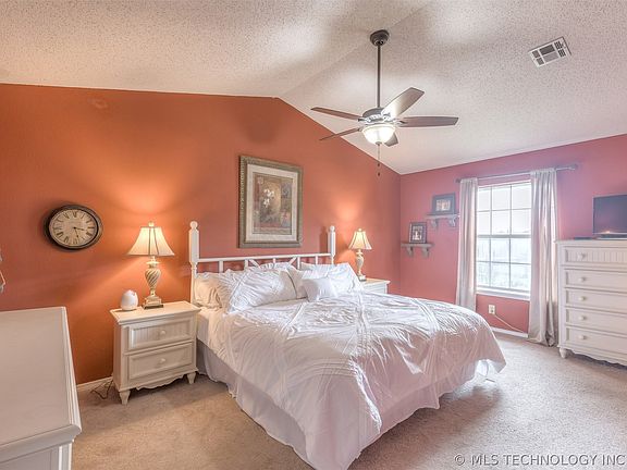 3rd image of 7808 N 130th East Ave