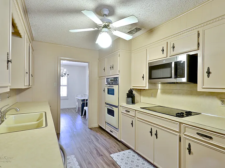 2810 Arrowhead Dr — Photo 14