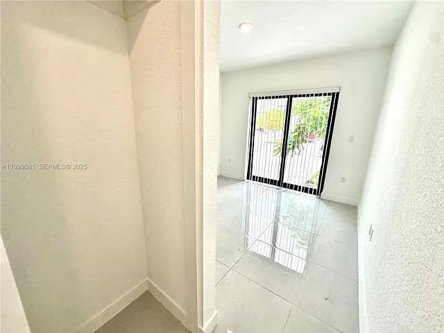 1163 NW 2nd St — Photo 16