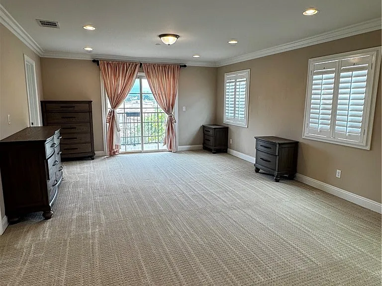 330 S Alhambra Ave — Photo 9