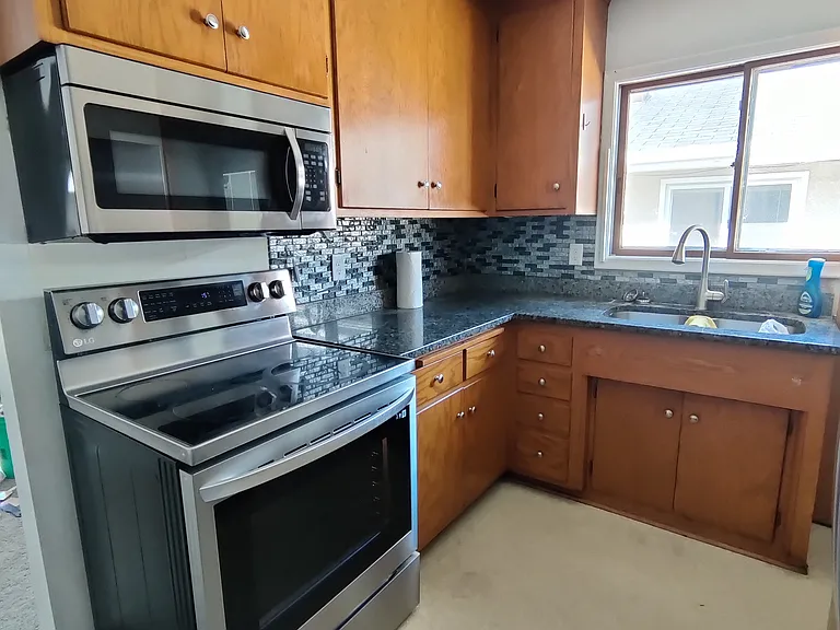 5729 Xerxes Ave S — Photo 11