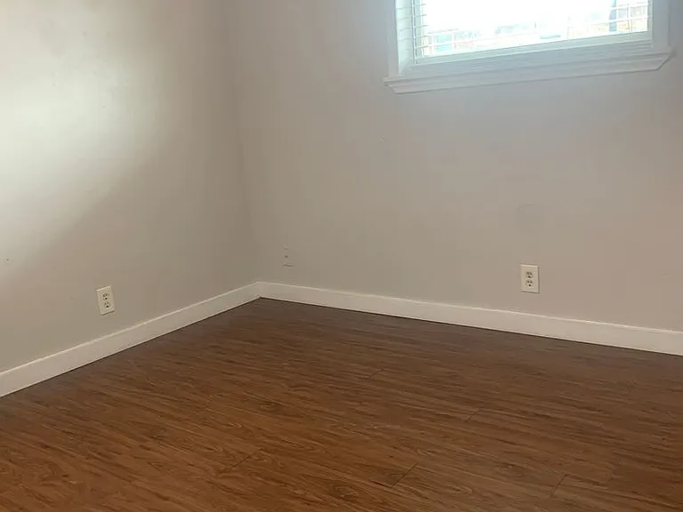 2428 Louise St #2505 — Photo 45