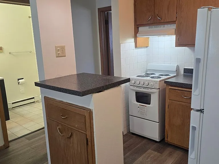Valley Forge Apartments — Photo 2