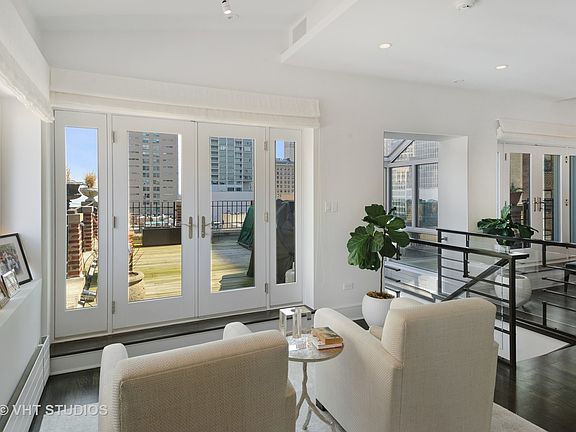4th image of 33 E Bellevue Pl Unit 7-E