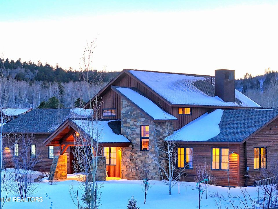 1st image of 9802 Hiddenwaters Ln