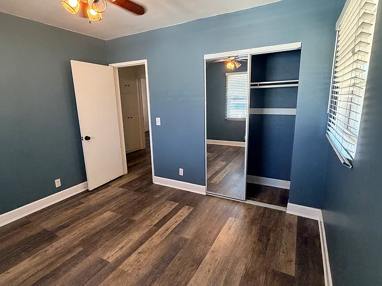 541 Kern St — Photo 13
