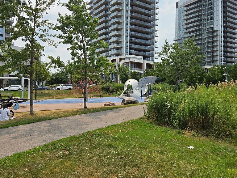 18 Esther Shiner Blvd #1209 — Photo 25