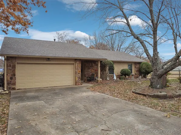 20923 E 35th St S, Broken Arrow, OK 74014