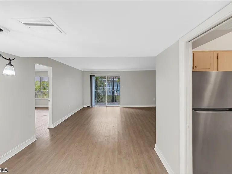 1830 Maravilla Ave #806 — Photo 7