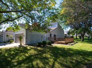 416 51st St, West Des Moines, IA 50265