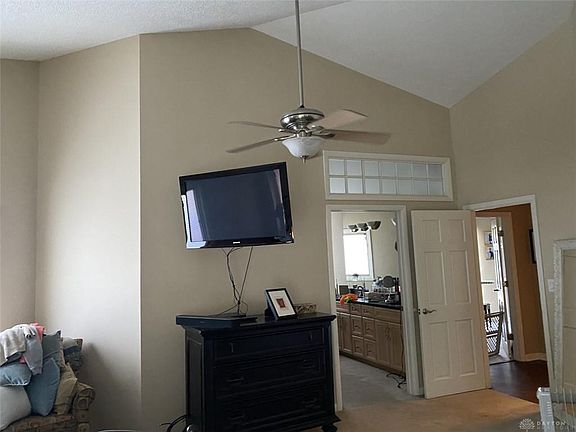 2nd image of 1200 Whispering Woods Ln