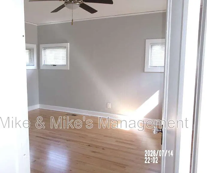6424 W Chambers St — Photo 26