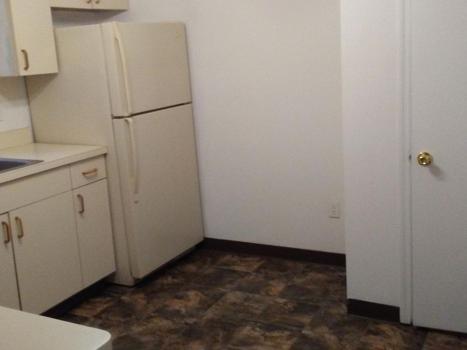 2nd image of 117 Hamden Ave APT D